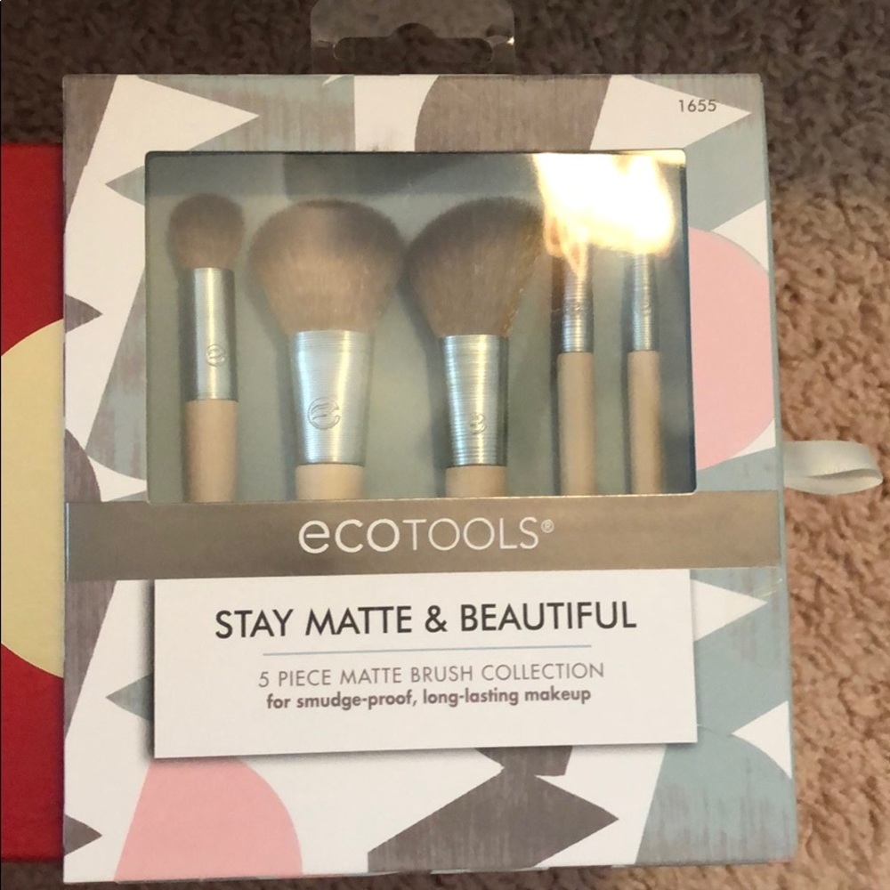 Brand New Ecotools Brush set